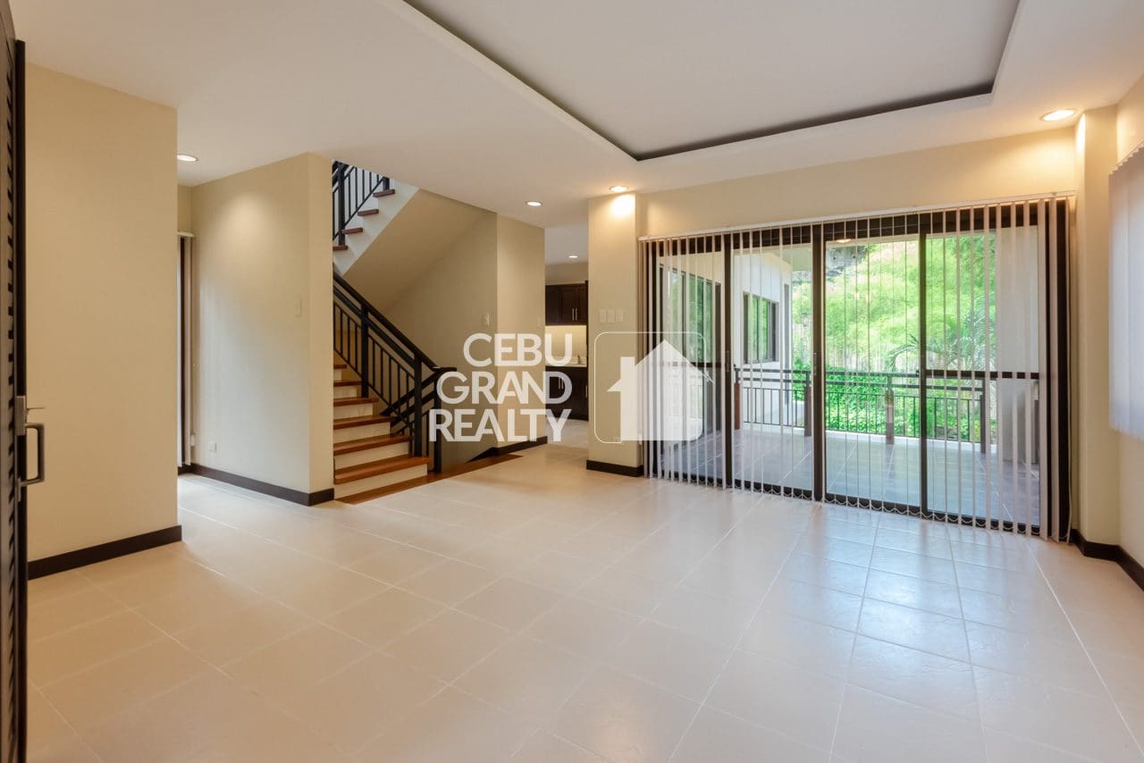 4 Bedroom House with Swimming Pool for Rent in Maria Luisa Park