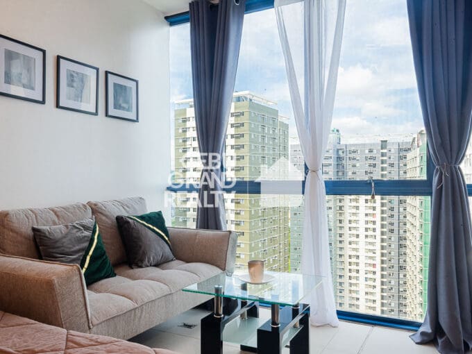 Modern Studio Condo with Stunning City Views at 38th Park Avenue