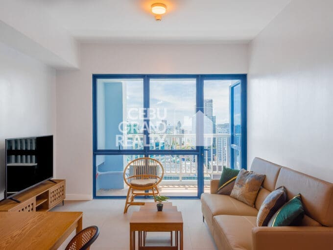 A Rare Find Chic and Cozy Condo with Amazing Views