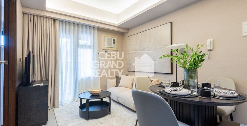 Chic Modern and Cozy Condo with Stunning Ocean Views