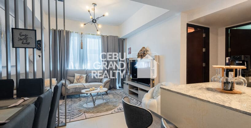 Elegant High Rise Residence with Balcony at 38 Park Avenue