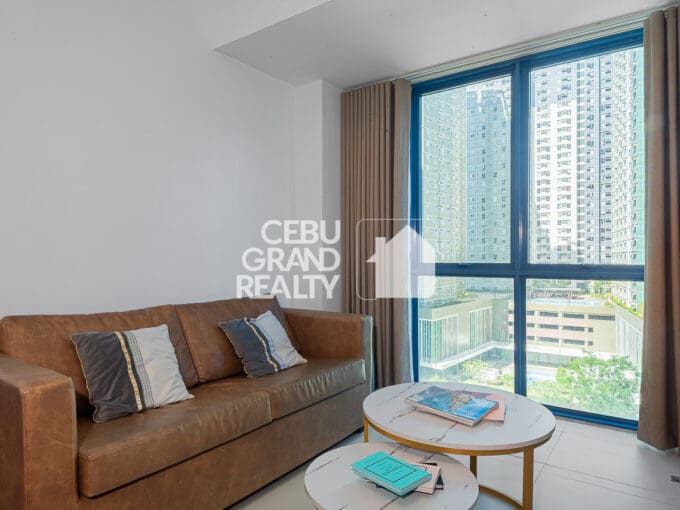 Luxury Corner Suite with Balcony at 38th Park Avenue