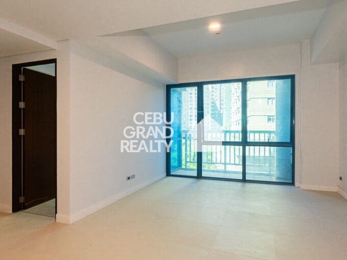 Elegant Condo with Balcony at 38 Park Avenue